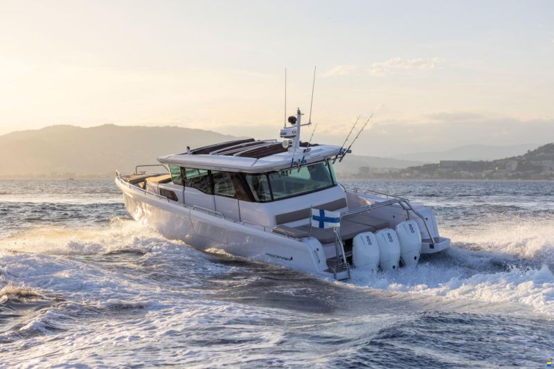 Axopar 45 Cross Cabin