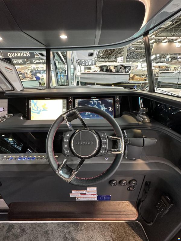 Axopar 45 Cross Cabin