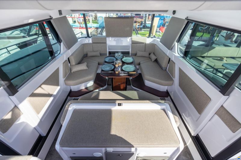 Axopar 45 Cross Cabin