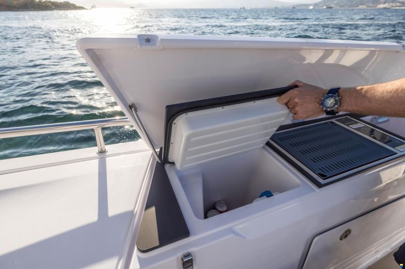 Axopar 45 Cross Cabin