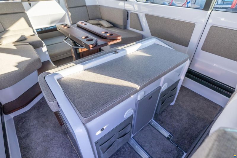 Axopar 45 Cross Cabin