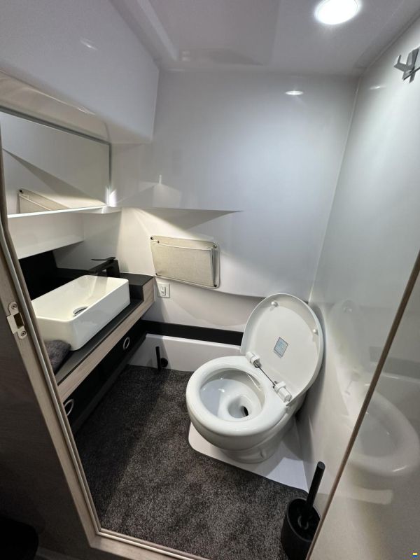 Axopar 45 Cross Cabin