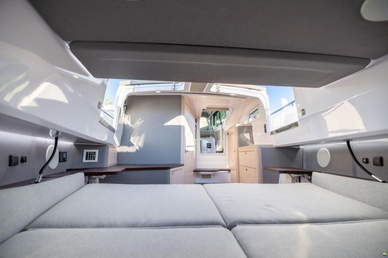 Axopar 45 Cross Cabin