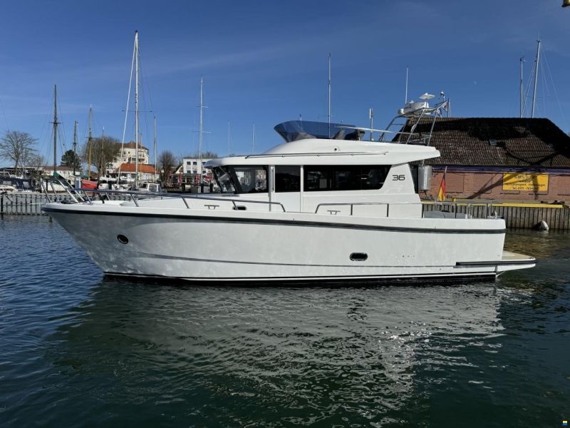 Sargo 36 Fly