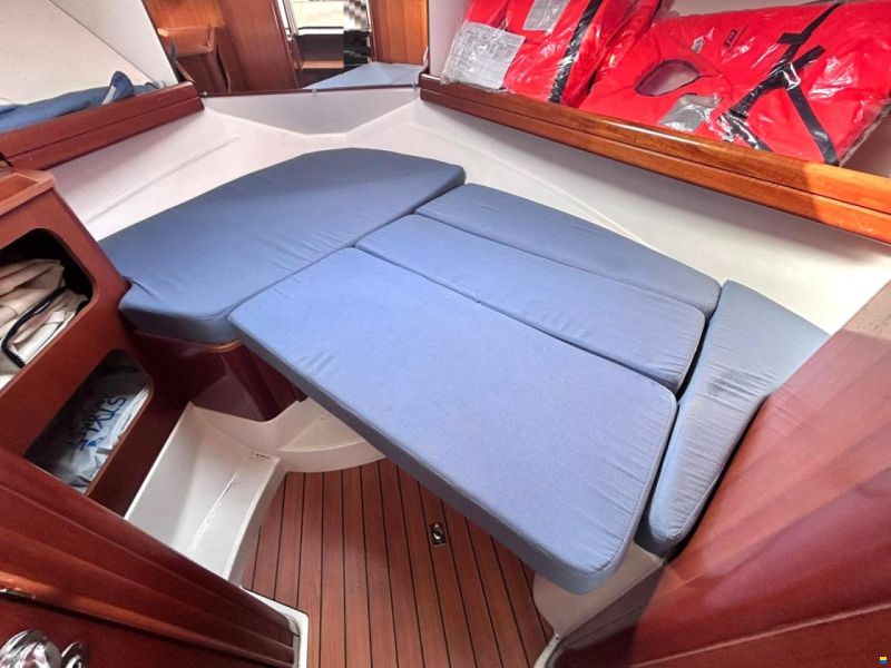 Beneteau Antares 8.8