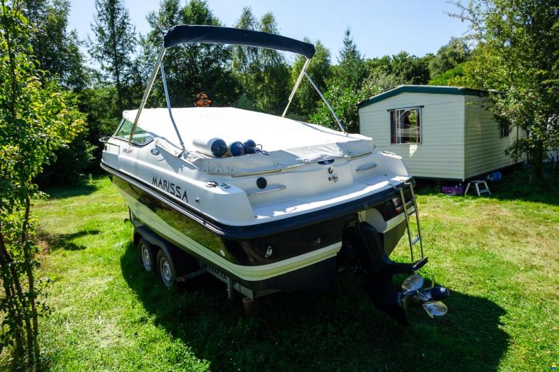 Chaparral 2135 SS Sport