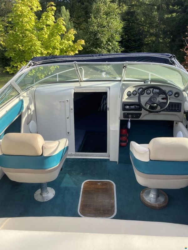 Chaparral 2135 SS Sport