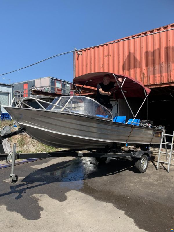 Discovery aluminium b&aring;d