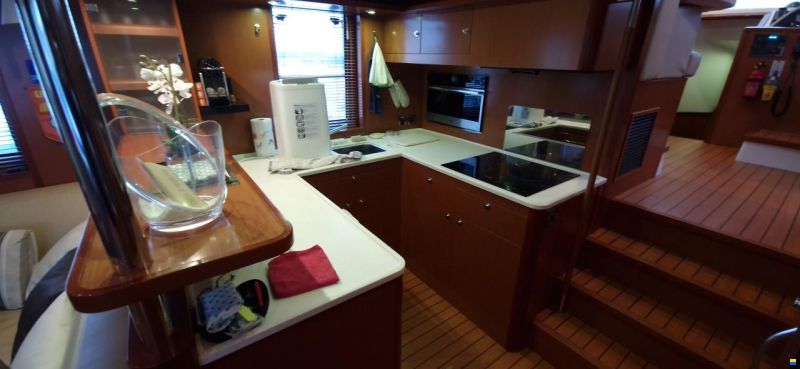 Beneteau Trawler 52
