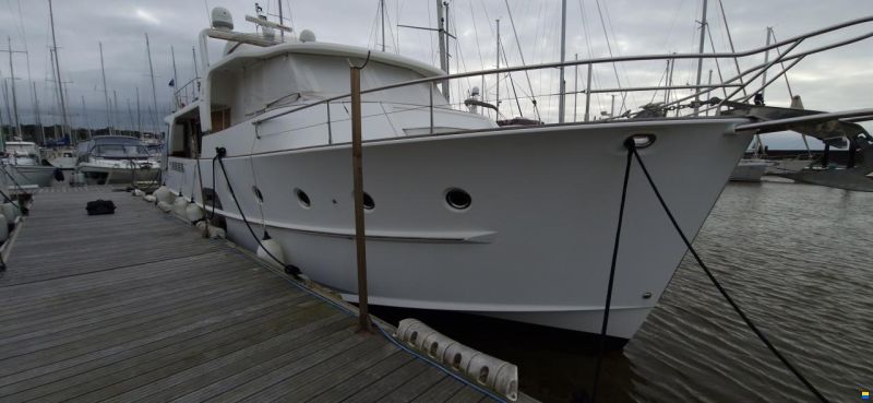Beneteau Trawler 52