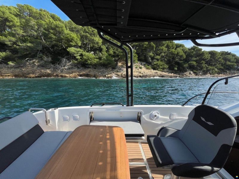 Beneteau Flyer 8 Sundeck