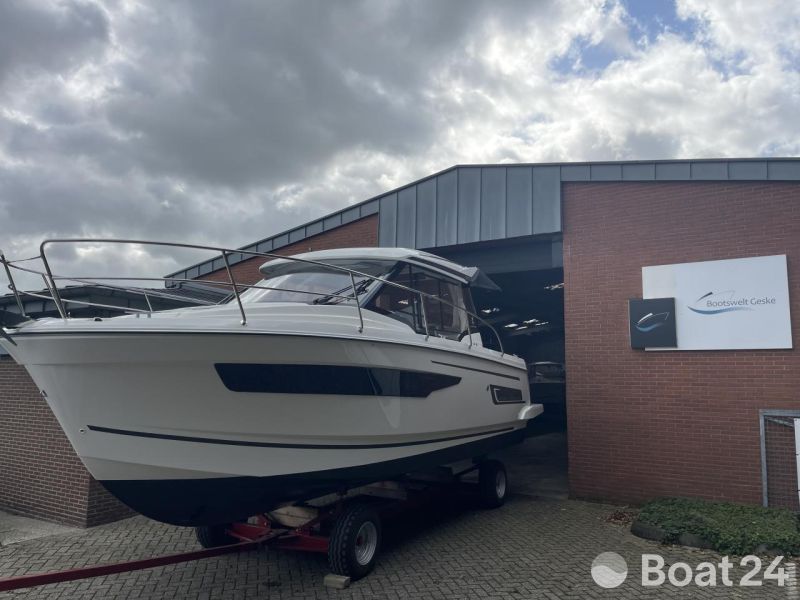 Jeanneau Merry Fisher 895