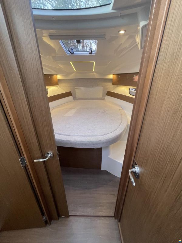 Jeanneau Merry Fisher 895