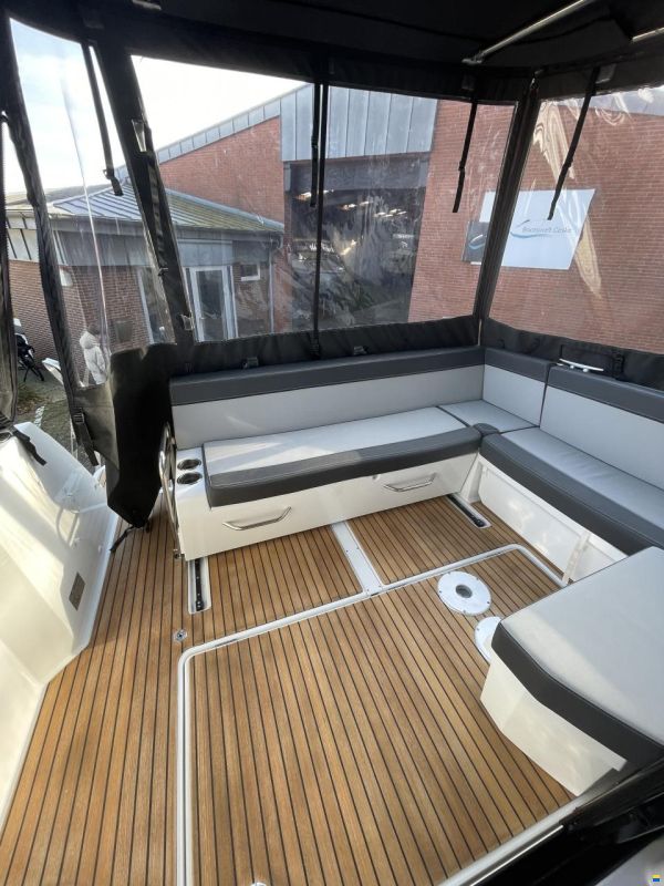 Jeanneau Merry Fisher 895