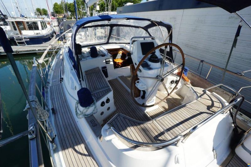 Nauticat 37