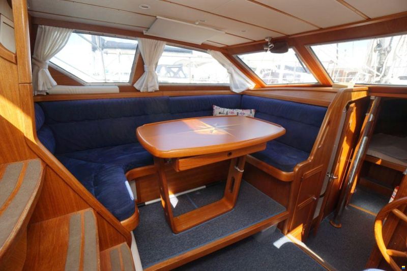 Nauticat 37
