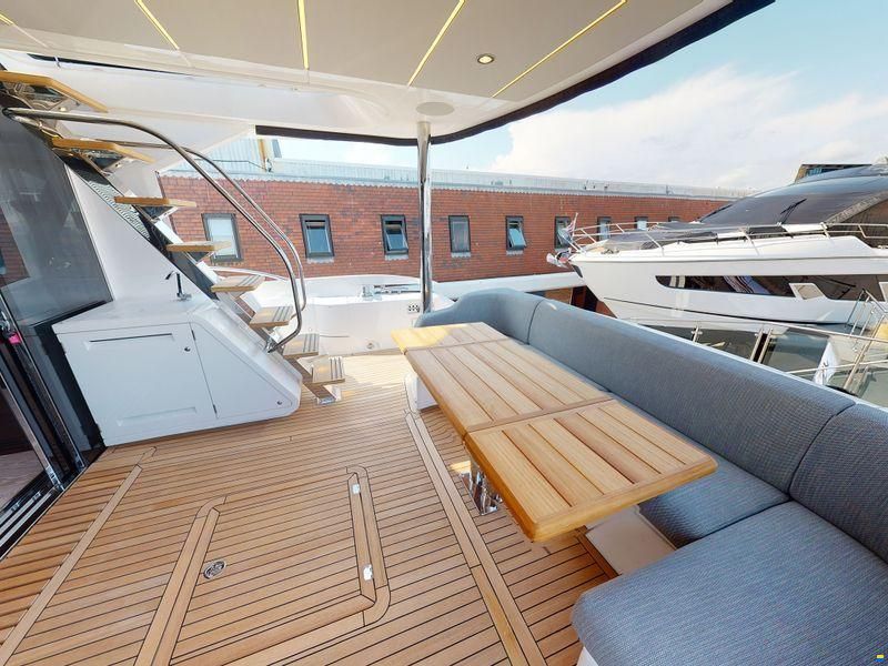 Sunseeker Manhattan 68