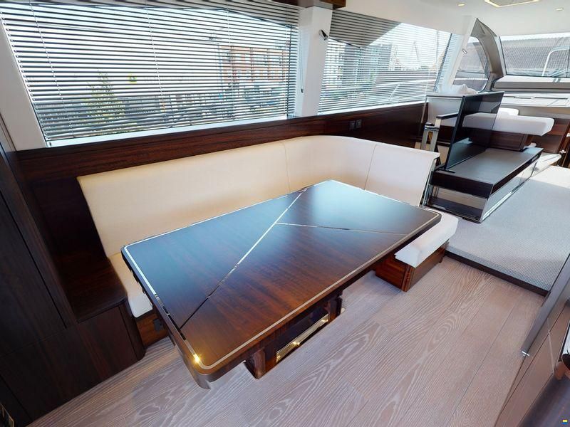 Sunseeker Manhattan 68