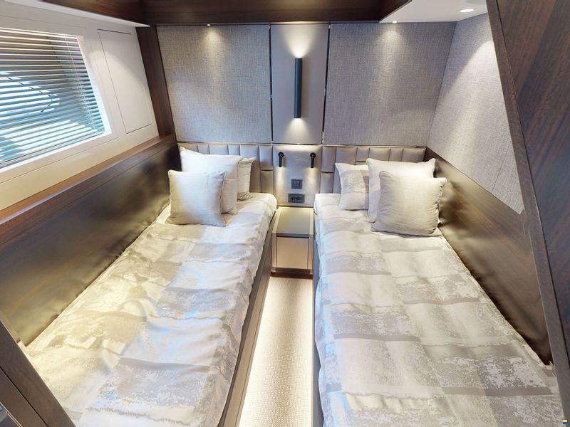 Sunseeker Manhattan 68