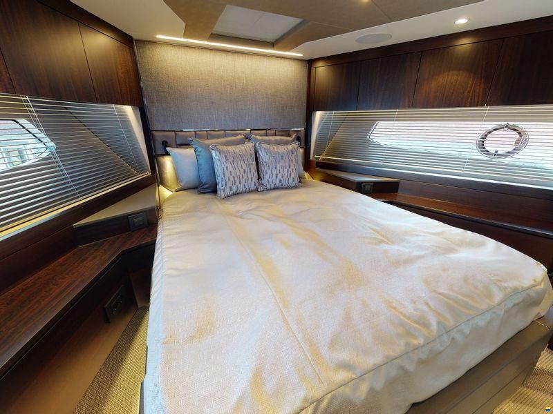 Sunseeker Manhattan 68