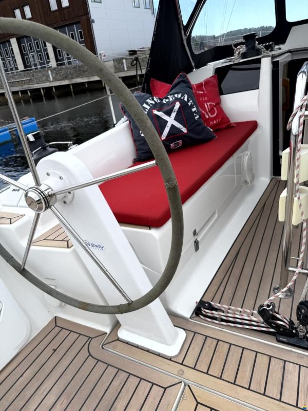 Hanse 315