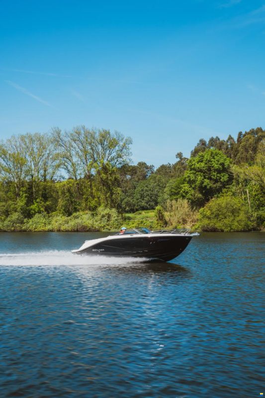 Bayliner C21i Cuddy IB Premiere