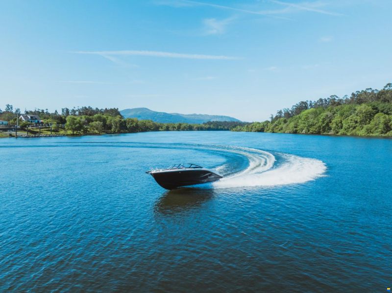 Bayliner C21i Cuddy IB Premiere