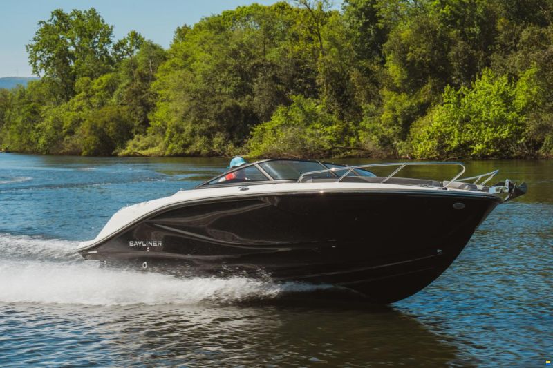 Bayliner C21i Cuddy IB Premiere