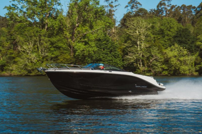 Bayliner C21i Cuddy IB Premiere