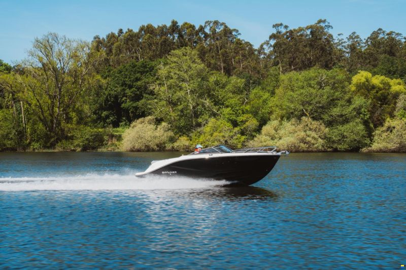 Bayliner C21i Cuddy IB Premiere