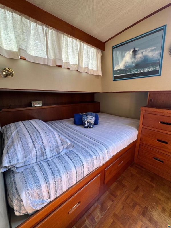 American Marine Grand Banks 36