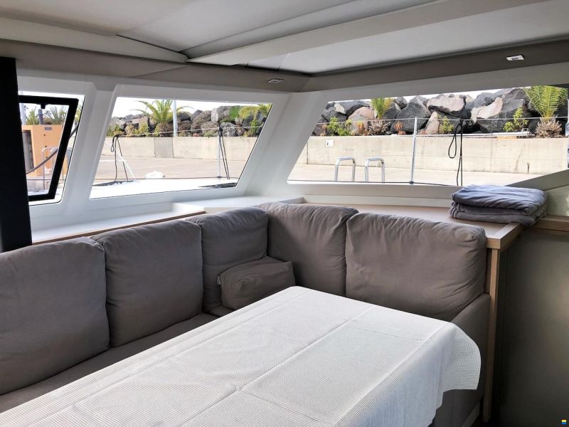 Fountaine Pajot LUCIA 40