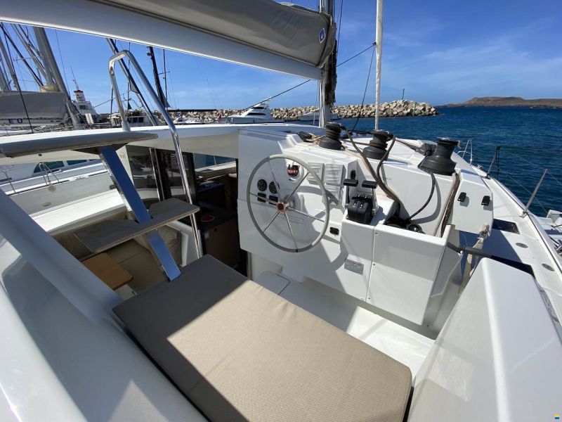 Fountaine Pajot LUCIA 40