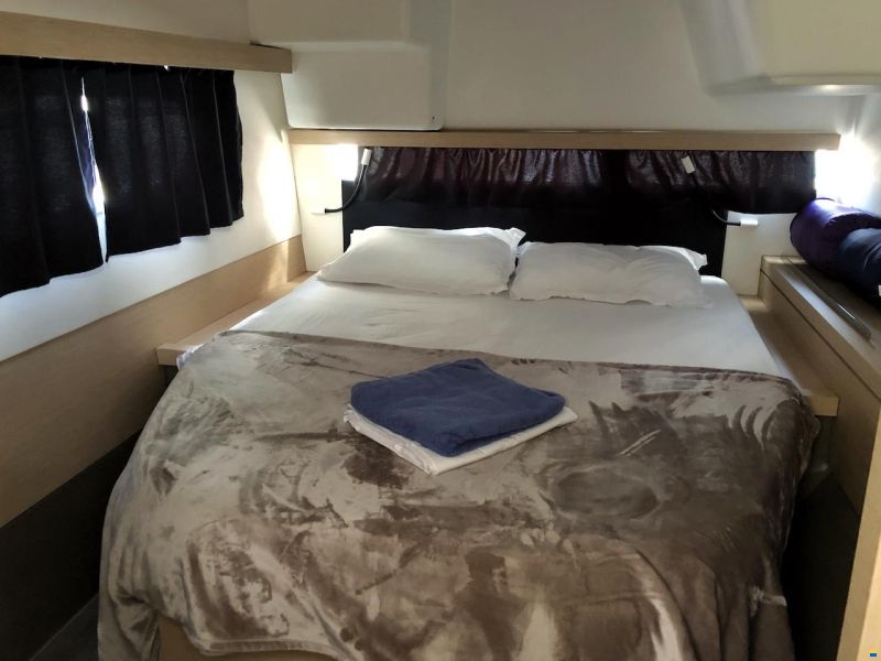 Fountaine Pajot LUCIA 40