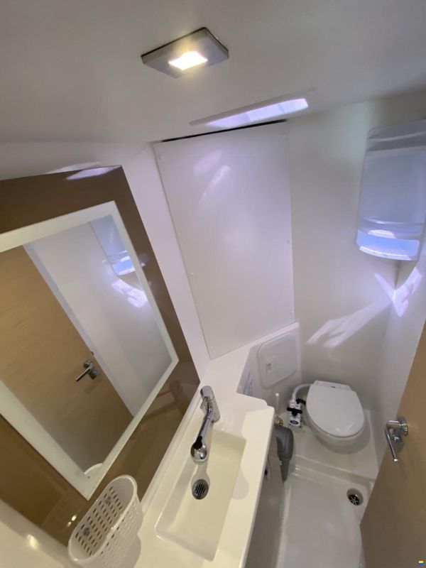 Fountaine Pajot LUCIA 40