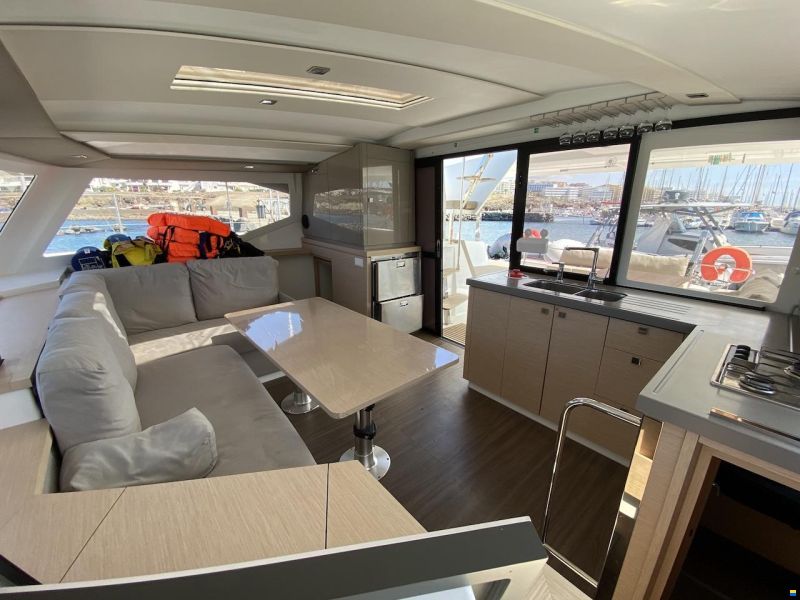 Fountaine Pajot LUCIA 40