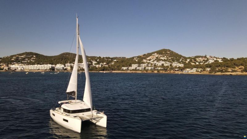 Lagoon 40