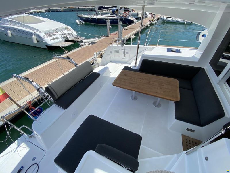 Lagoon 40
