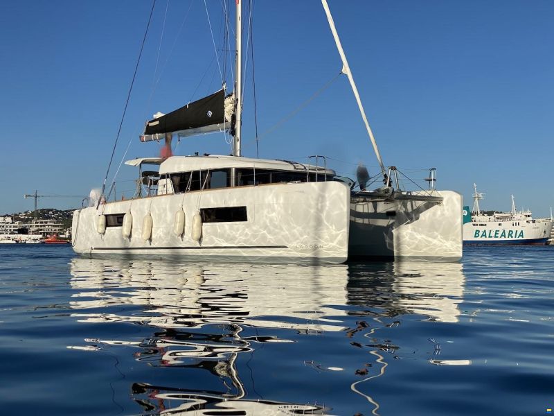 Lagoon 40