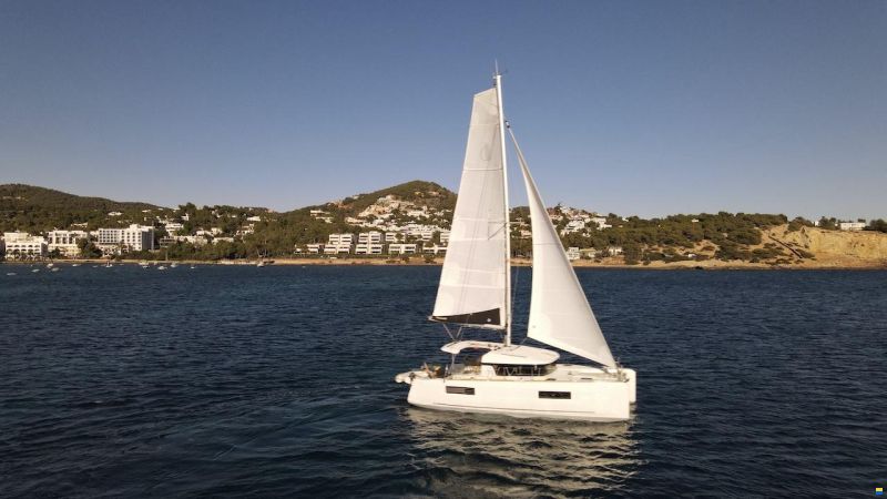Lagoon 40