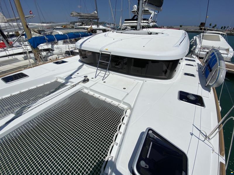Lagoon 40