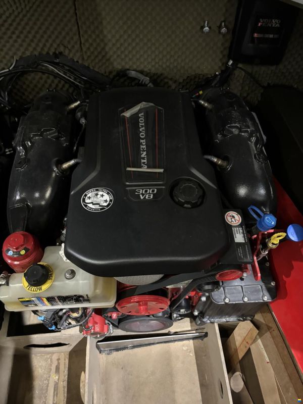 Volvo Penta 300-V8