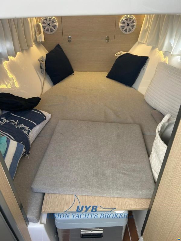 Marinello 26 Cabin