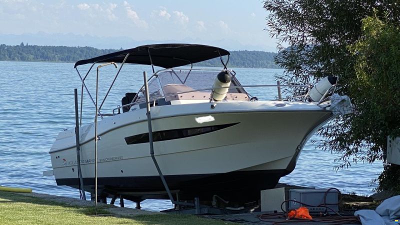 Atlantic Marine Sun Cruiser 690