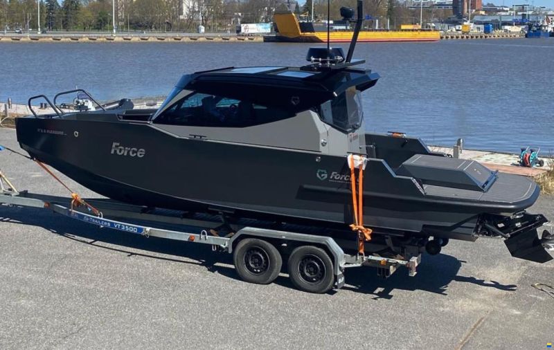 8 Inboard
