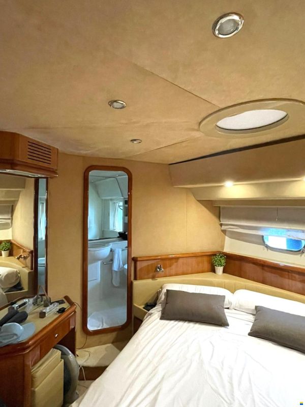 Ferretti 620