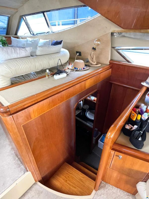 Ferretti 620