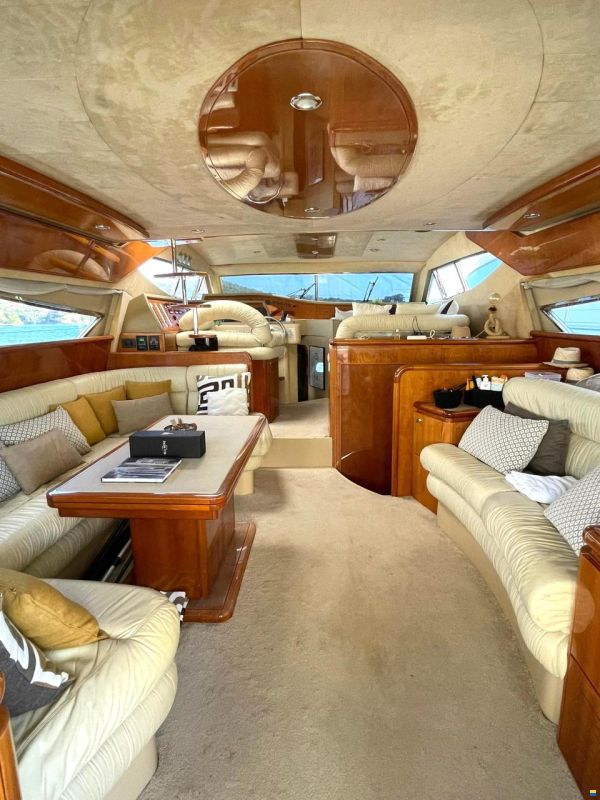 Ferretti 620