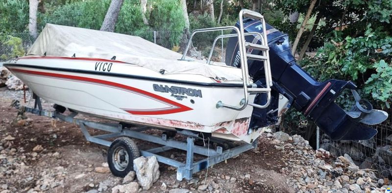 Glastron La Raya SV144