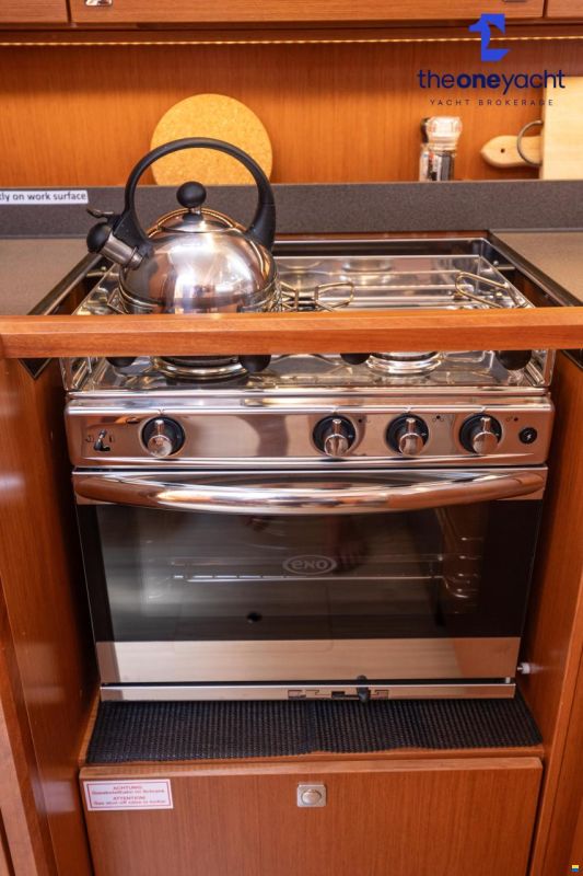 Bavaria C45 Style